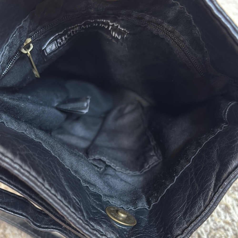 Stone Mountain Accessories Black Crossbody Bag - Picture 9 of 15